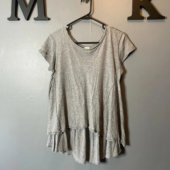 We the Free V-neck oversized Gray Tee size XSmall - Picture 1 of 6